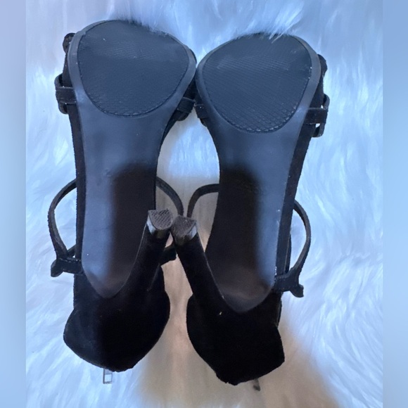 Zigi Soho Black Stiletto Heels with Strappy Design - Picture 6 of 9